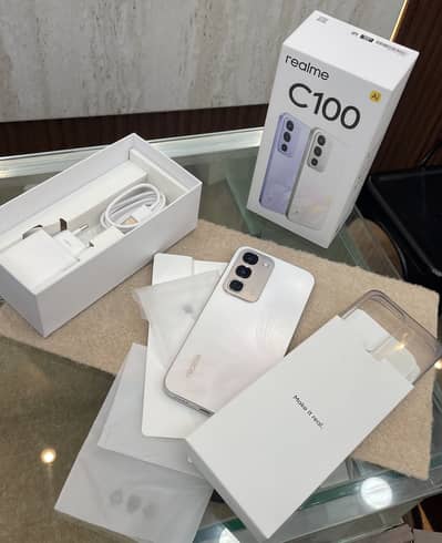 Realme C100