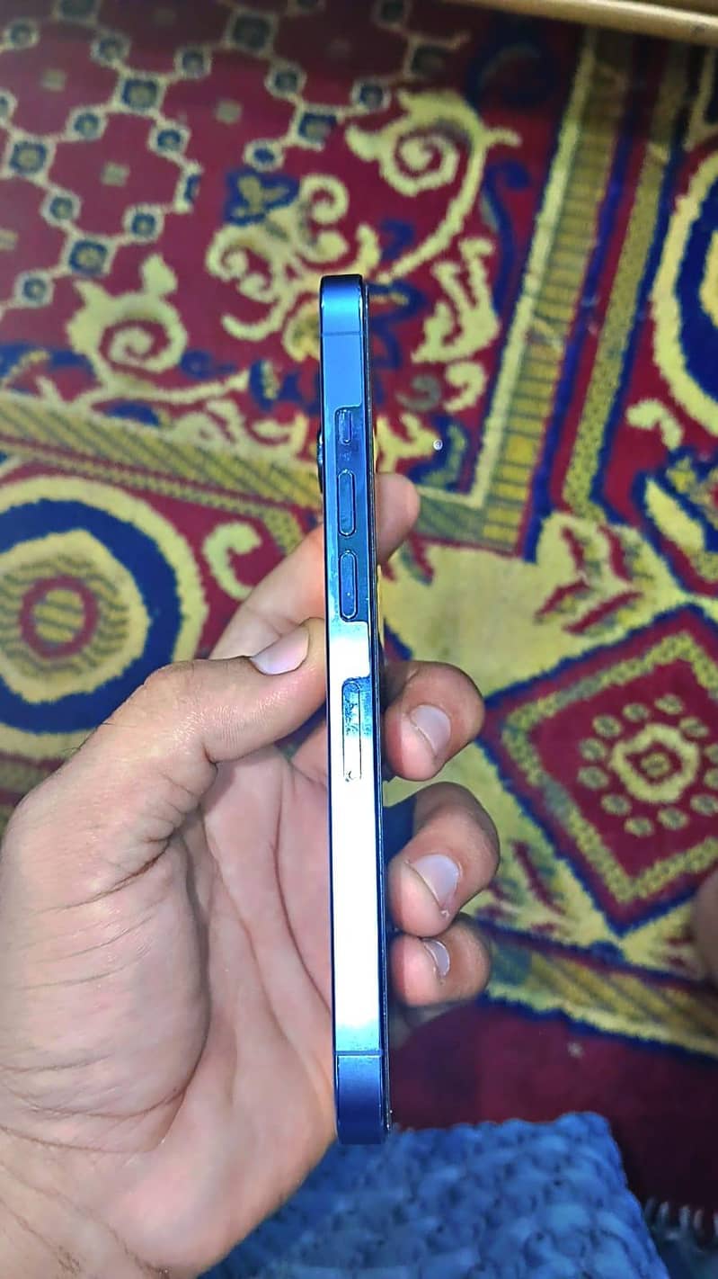 Apple iPhone 13 Pro 6