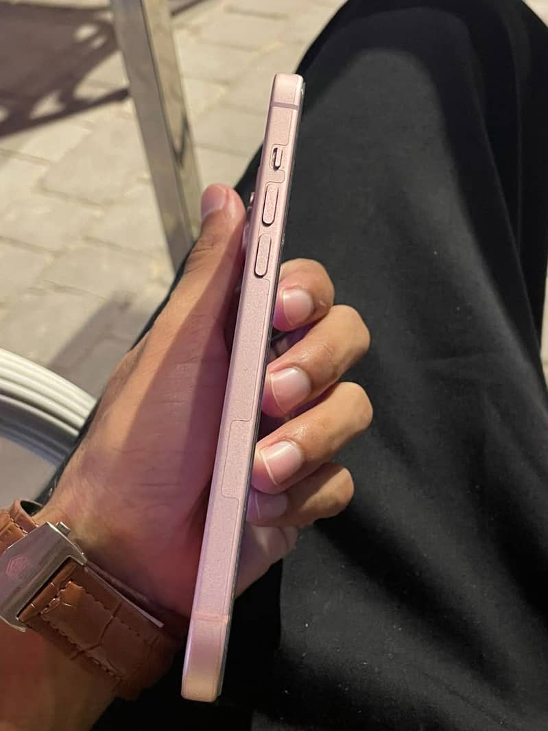 Apple iPhone 15 plus 1