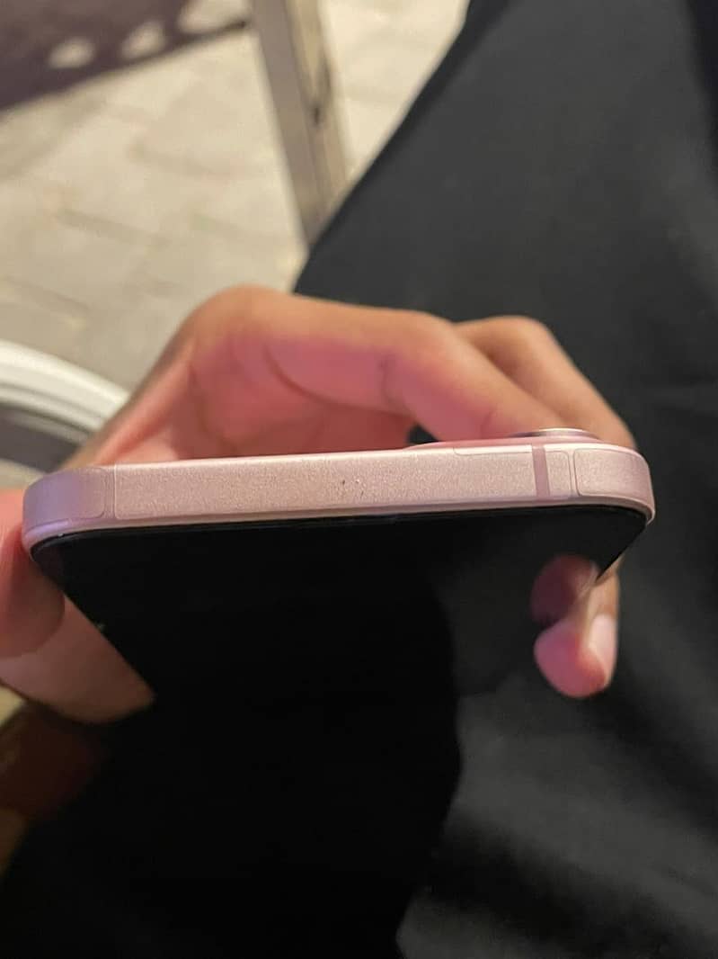 Apple iPhone 15 plus 3