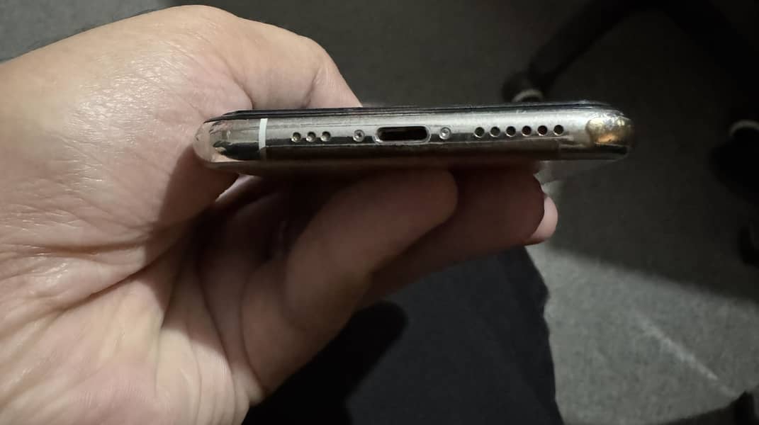 Apple iPhone 11 Pro 1