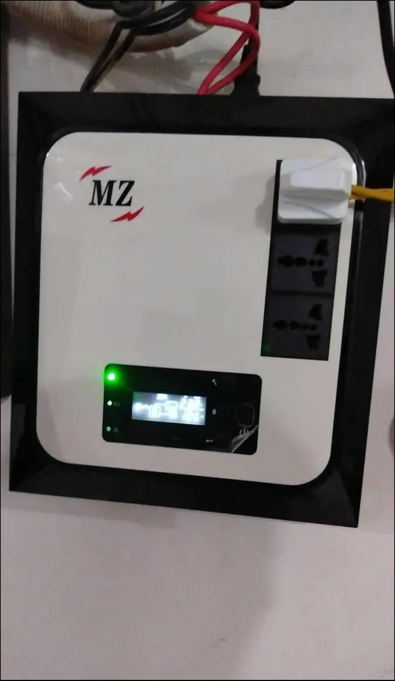 MZ ups 0