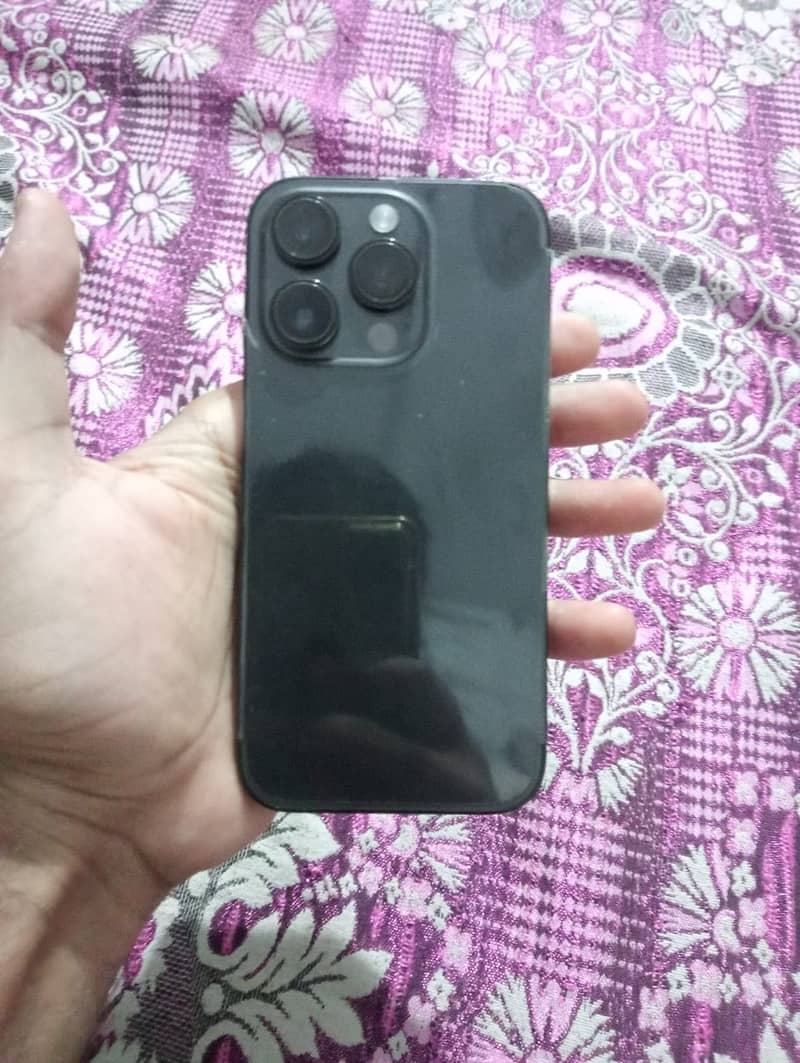 Apple iPhone 14 Pro 2