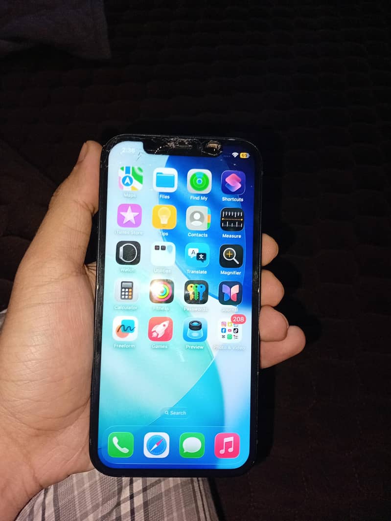 Apple iPhone 12 1