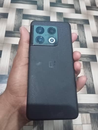 One Plus 10 Pro