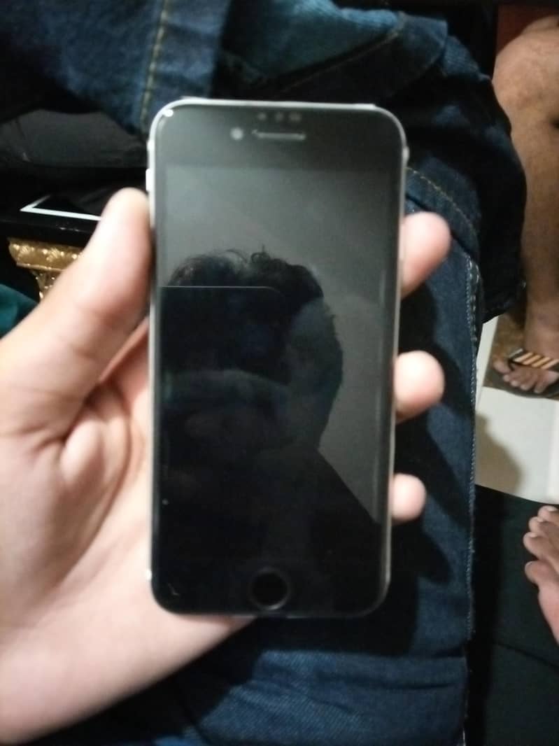 Apple iPhone SE 3