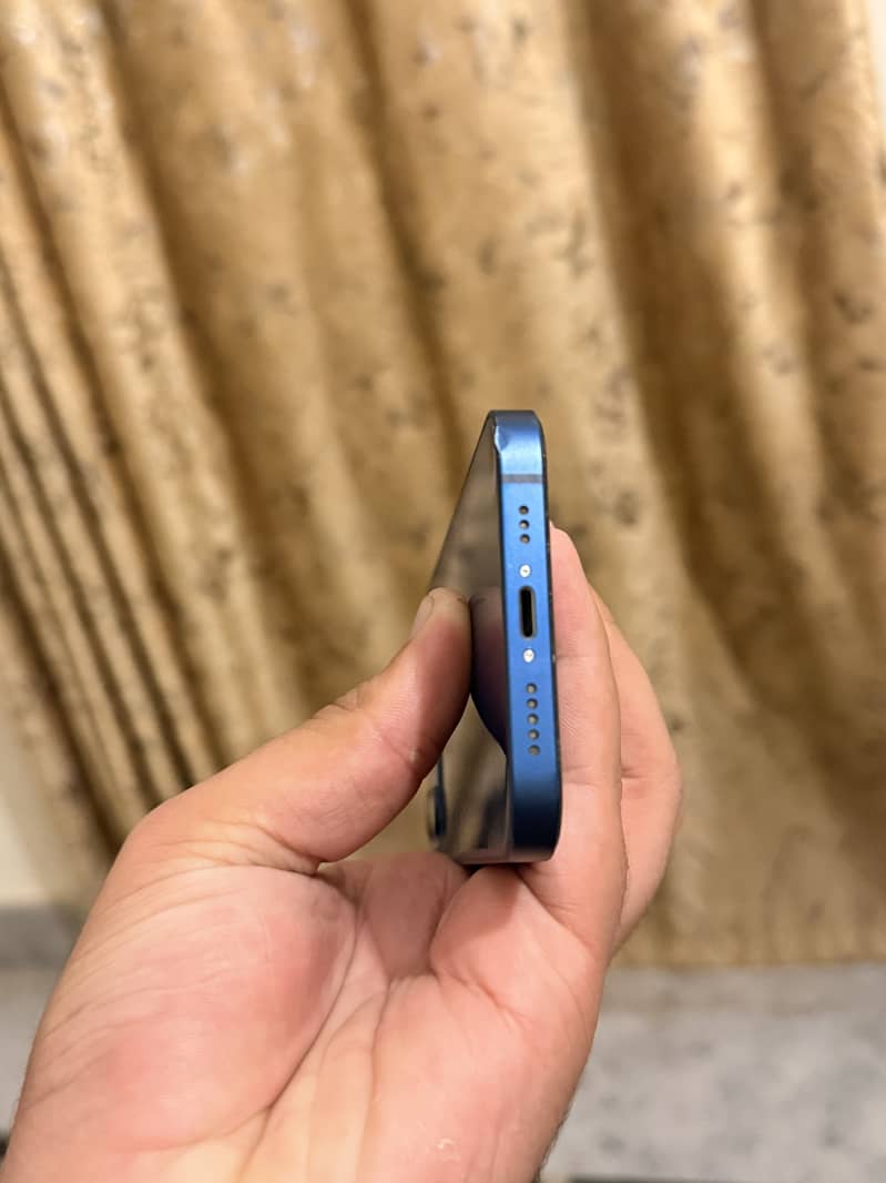 Apple iPhone 12 5