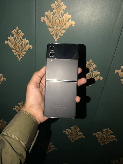 Samsung Mobile Z Flip 4