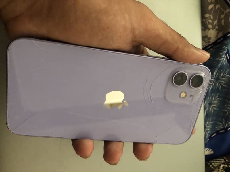 iPhone 12 0