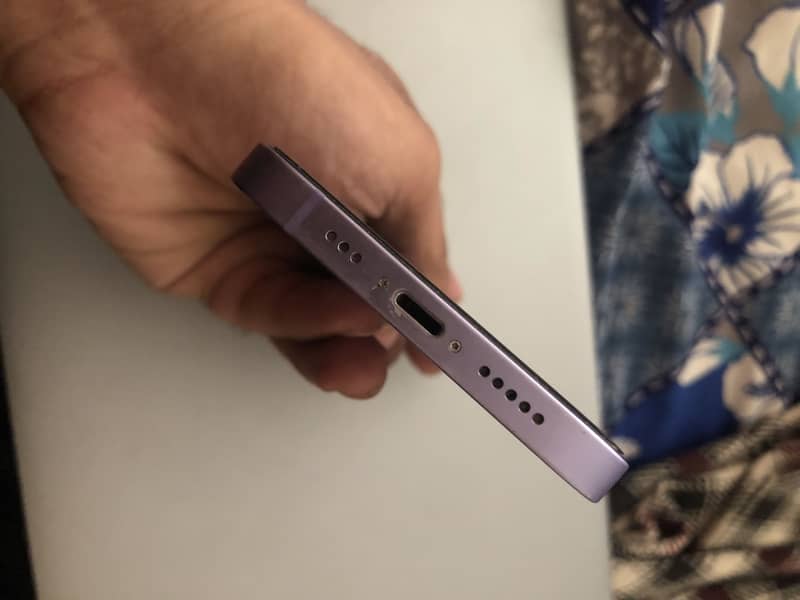 iPhone 12 2