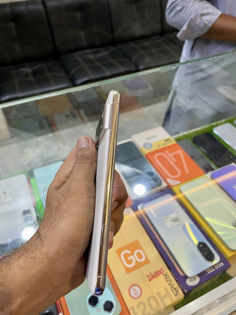 Google Pixel 8 Pro 1