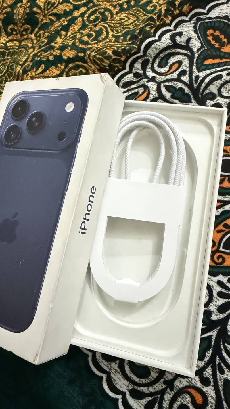 Apple iPhone 17 Pro 1