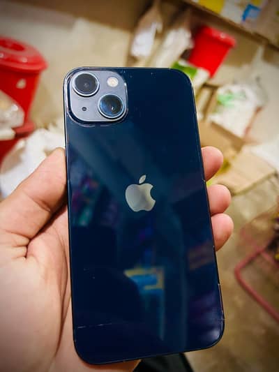 Apple iPhone 13