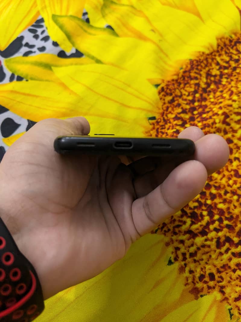 Google Pixel 4a 3
