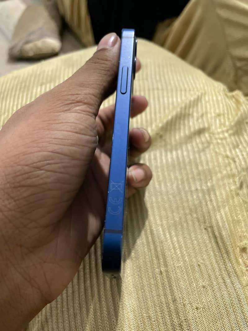 Apple iPhone 12 mini 8