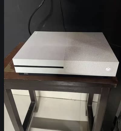 XBOX ONE S ALL OKAY EVERYTHING WORKING PERFECT CONDITION