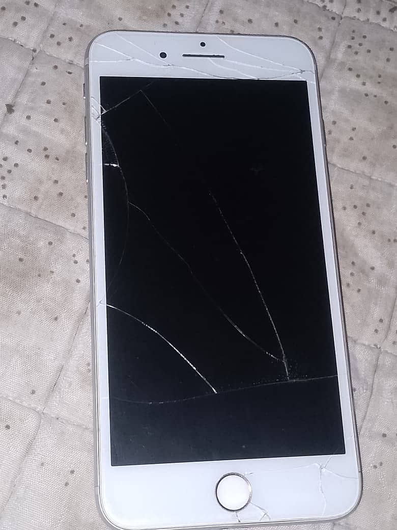 Apple iPhone 7 Plus 5