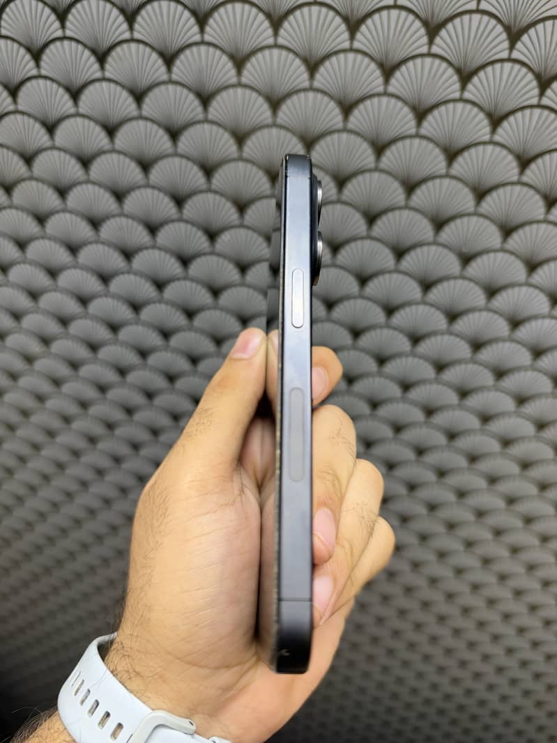 Apple iPhone 15 Pro 5