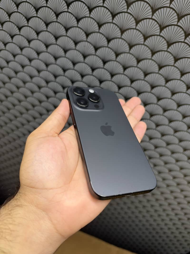 Apple iPhone 15 Pro 7