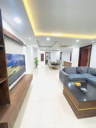 2 Bed Room Flat in Lahore DHA .