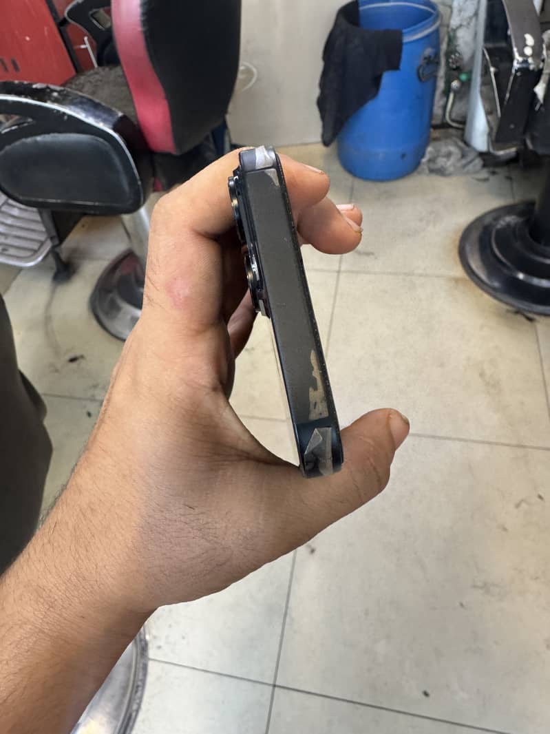 Apple iPhone 14 5