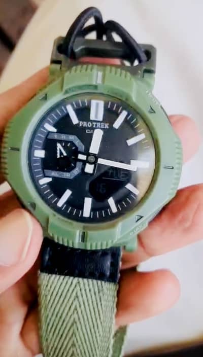 100% 100% Original New Casio PRO TREK Solar Tough with Bluetooth. . . .