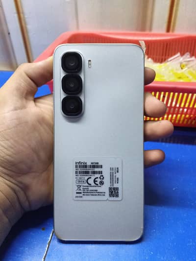 Infinix hot 60 i