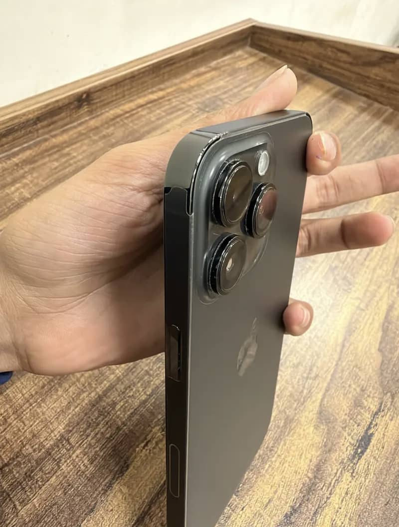 Iphone 14 pro max jv 1