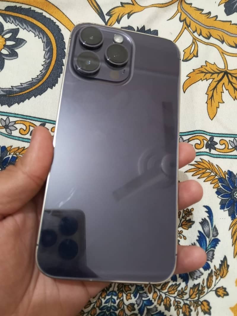 Apple iPhone 14 Pro Max 0