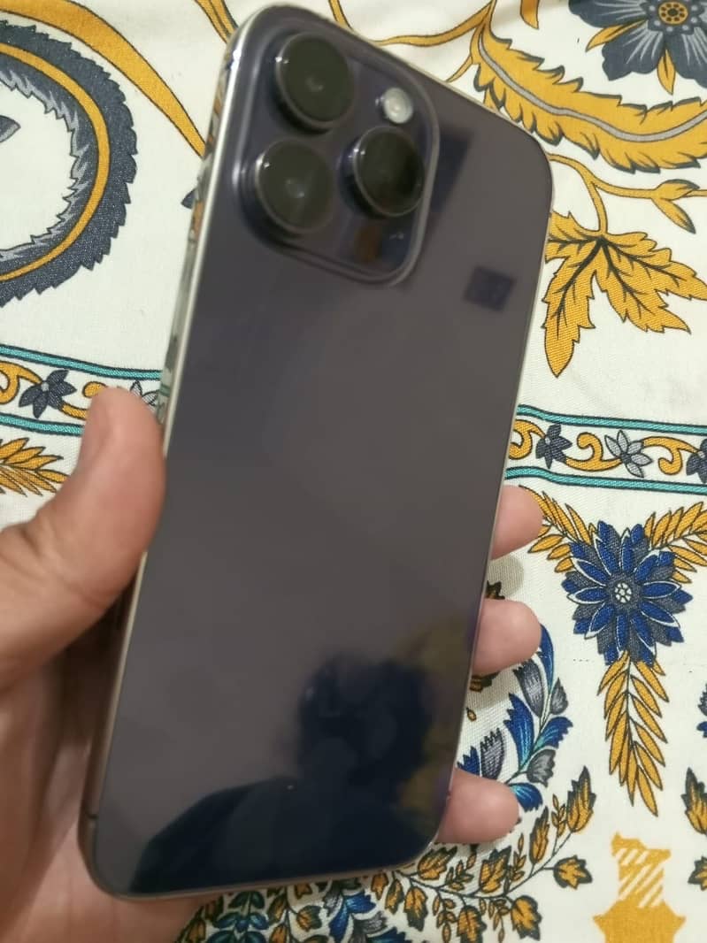 Apple iPhone 14 Pro Max 8