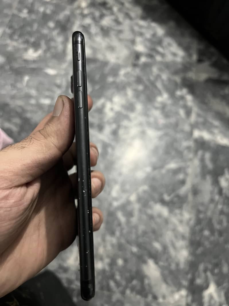 Apple iPhone 7 Plus 4