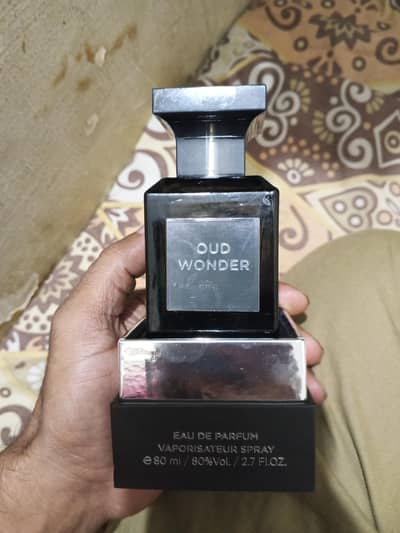 oud wonder perfume