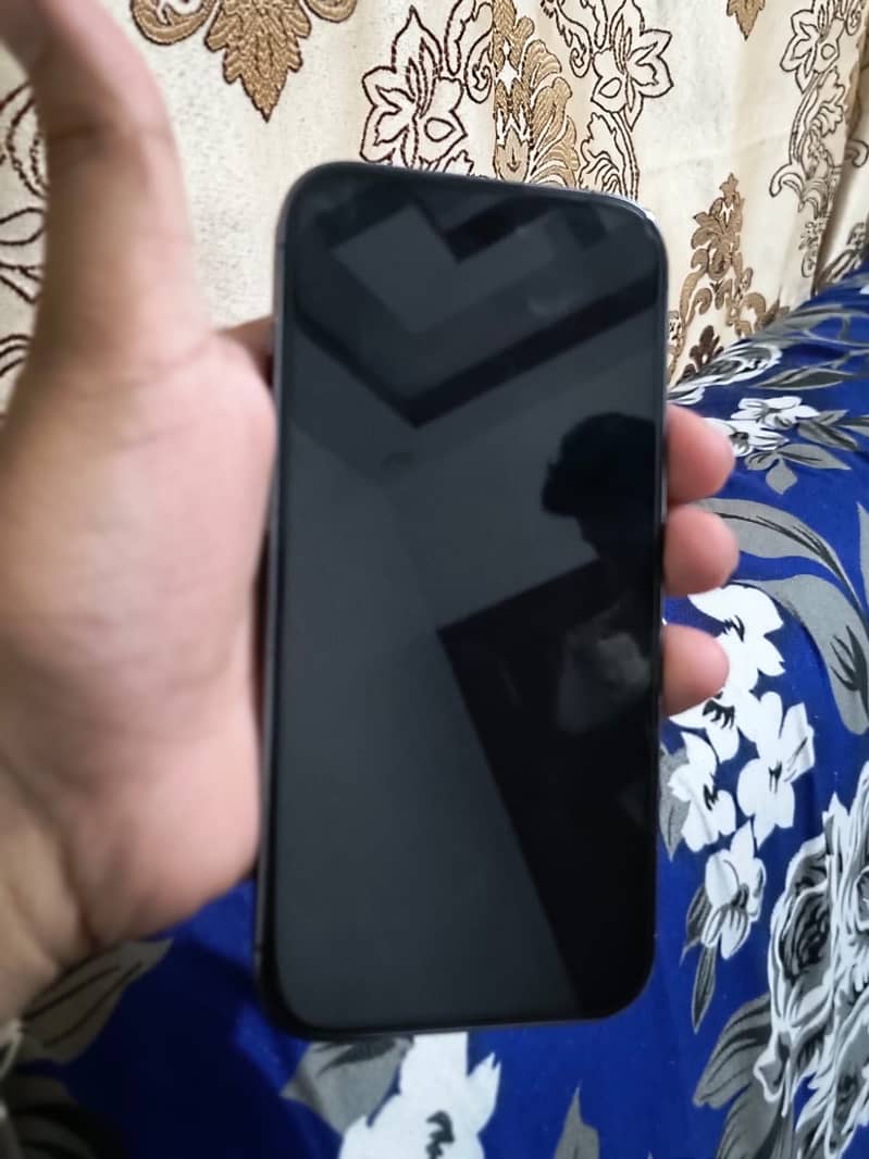 Apple iPhone 14 Pro 1