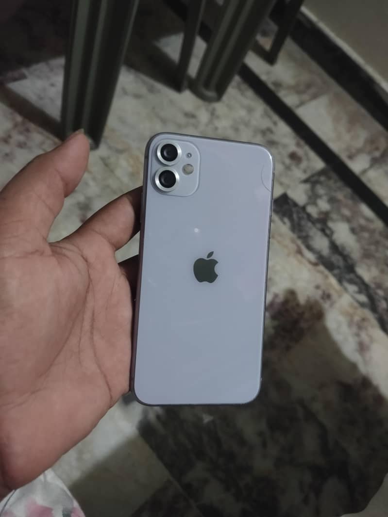 Apple iPhone 11 0