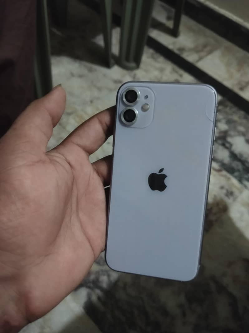 Apple iPhone 11 2