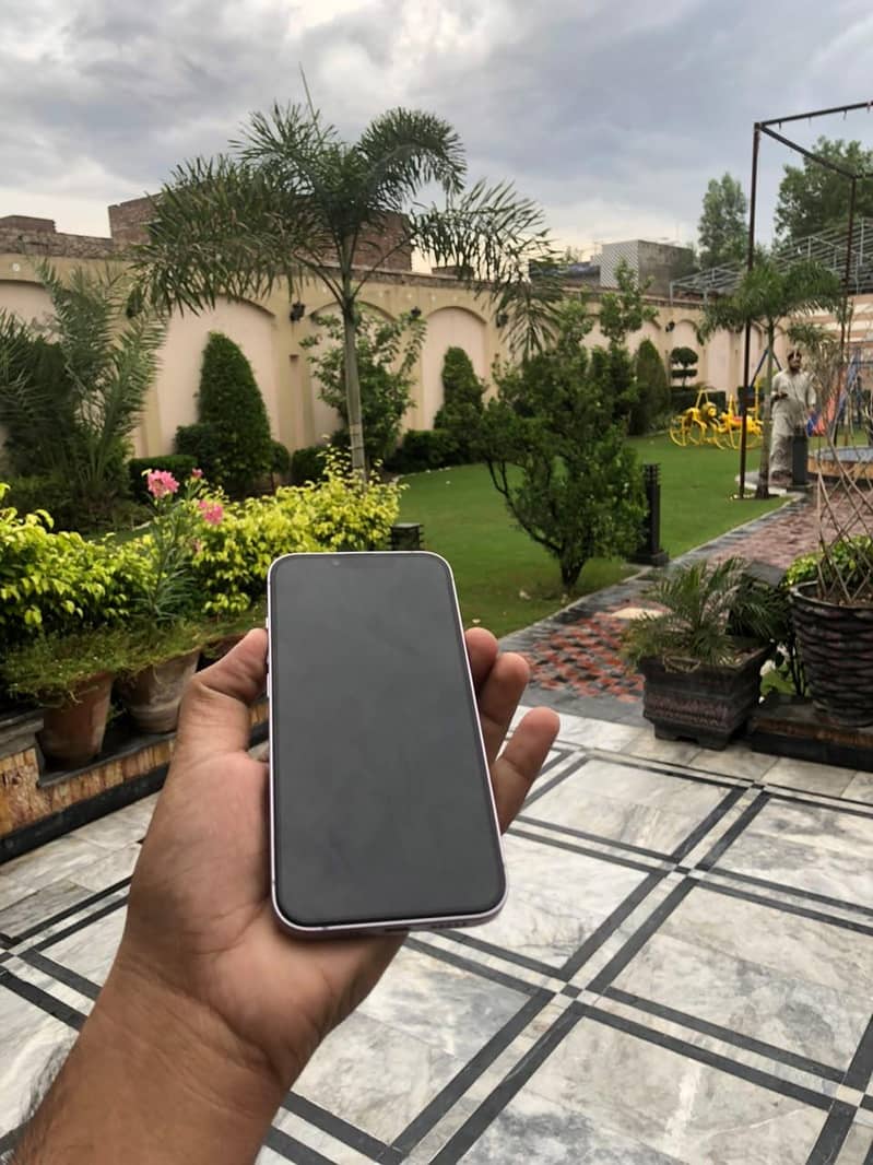 Apple iPhone 14 1