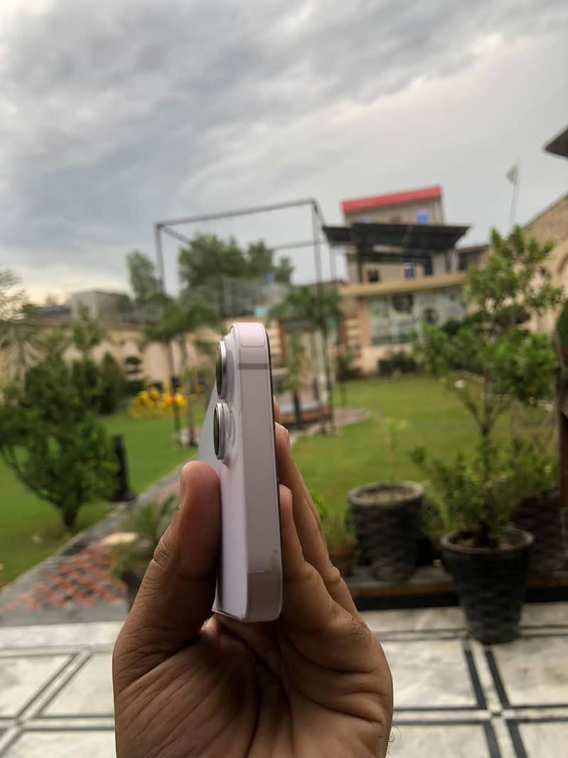 Apple iPhone 14 2