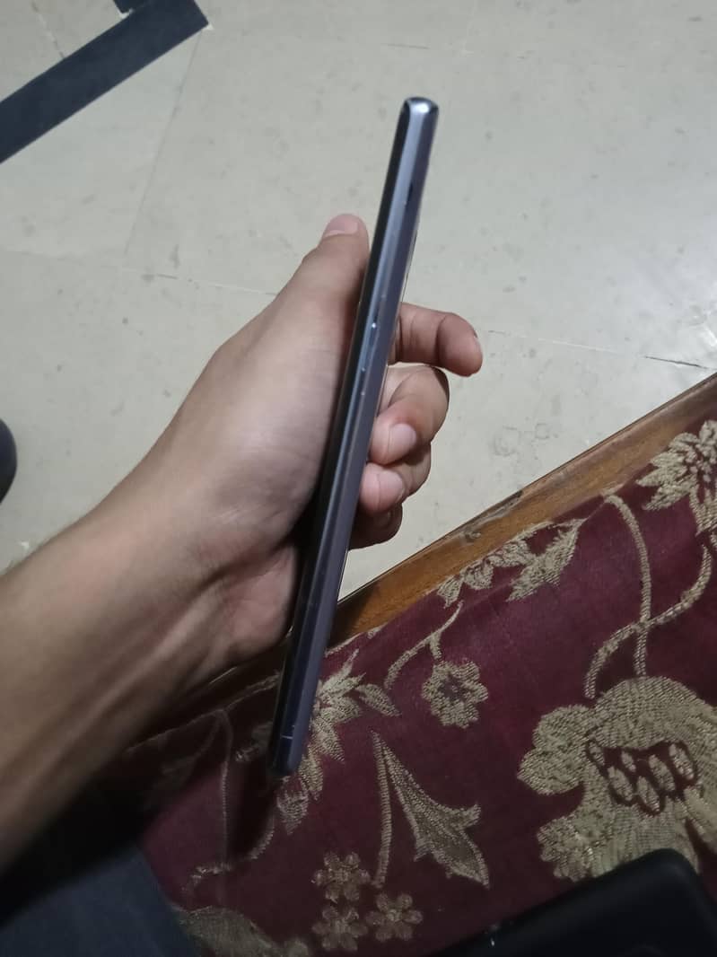 Samsung Mobile Note 8 4