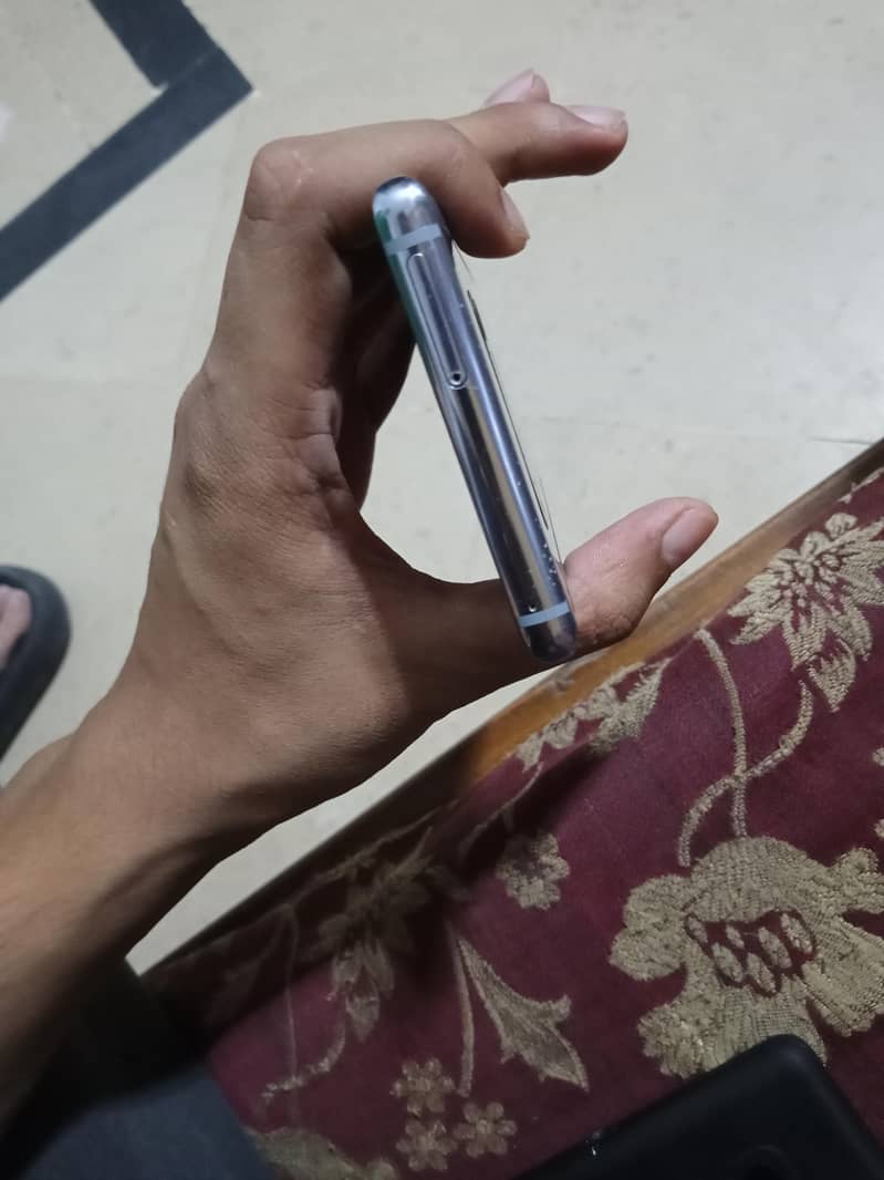 Samsung Mobile Note 8 5