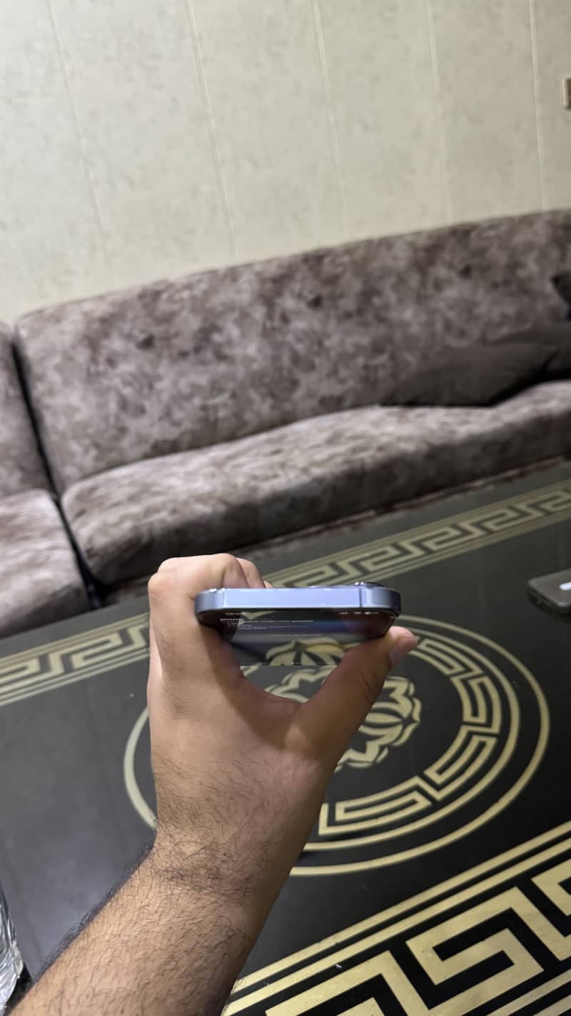Apple iPhone 13 Pro Max 1