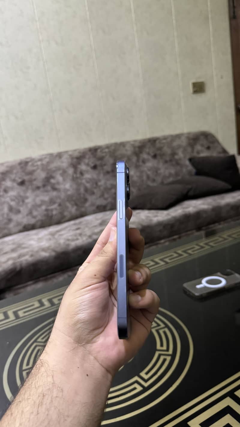 Apple iPhone 13 Pro Max 3