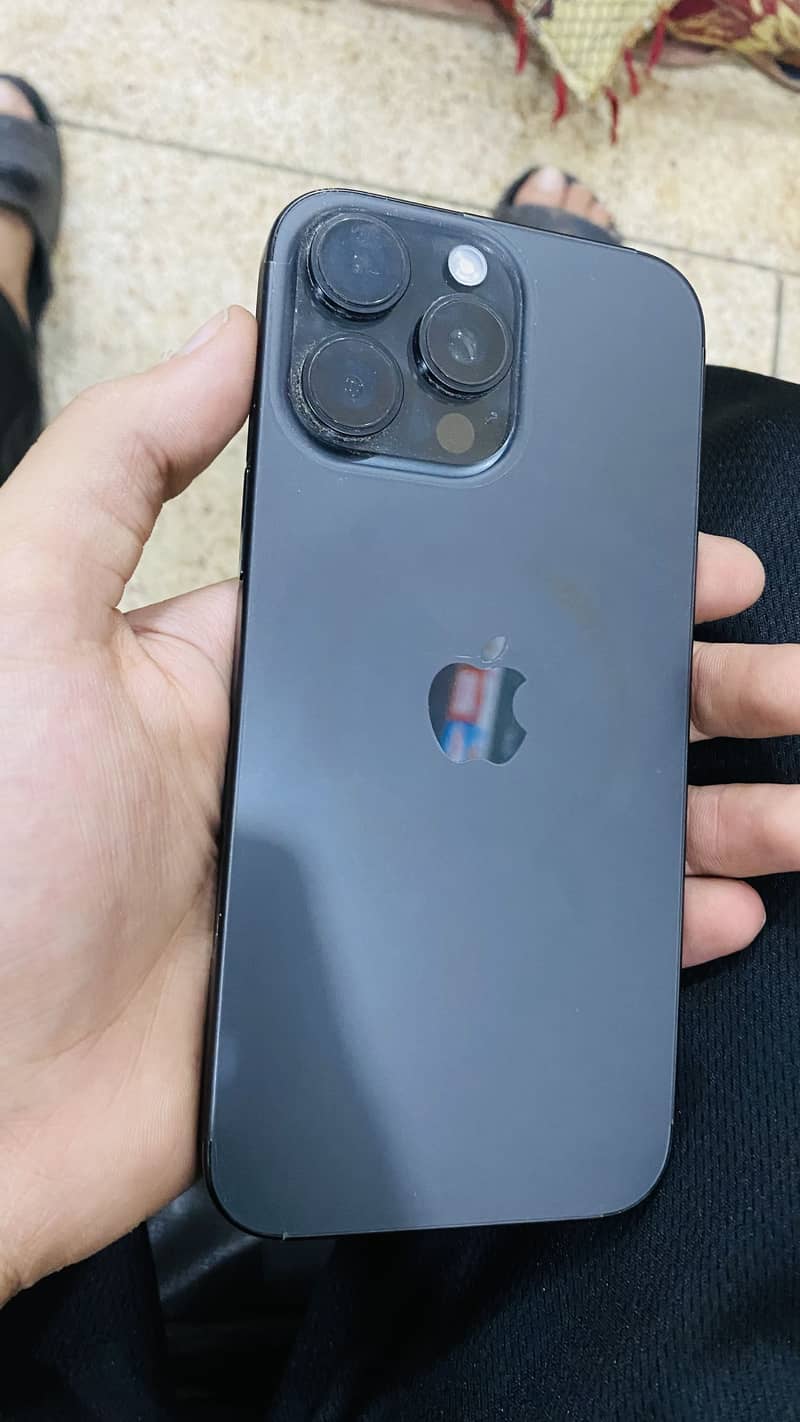 Apple iPhone 16 Pro Max 0