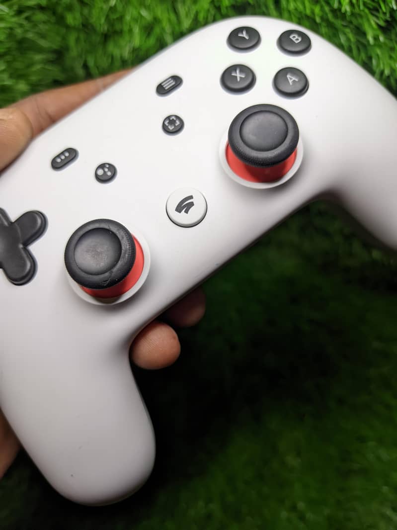 Google Stadia Gaming Controller - Good Condition 5