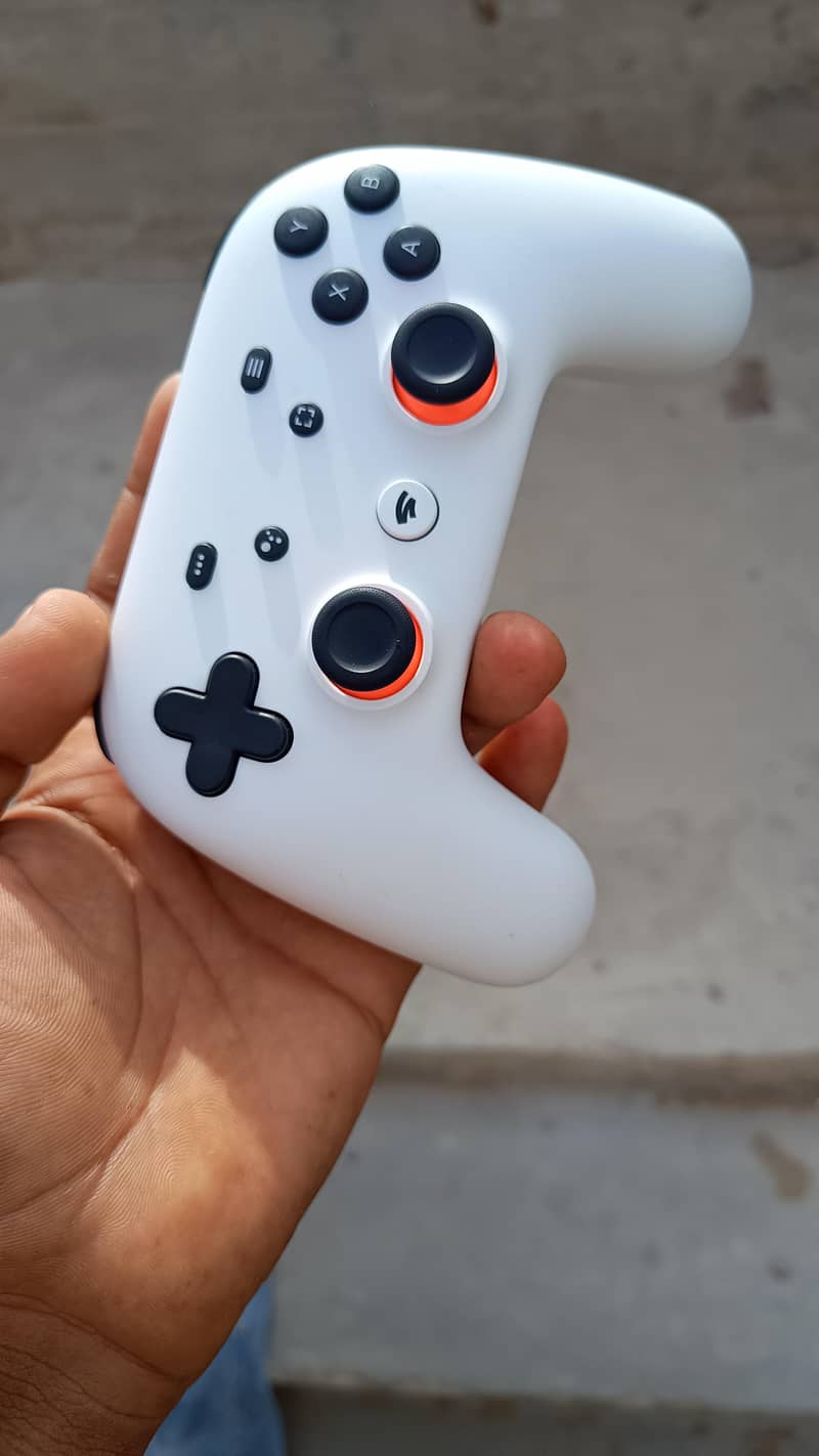 Google Stadia Gaming Controller - Good Condition 8