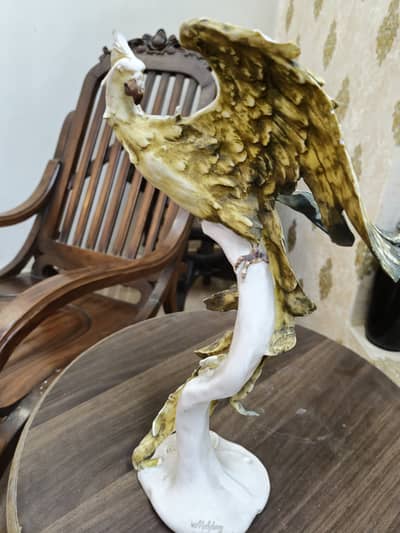  Premium Eagle Showpieces for Sale! 