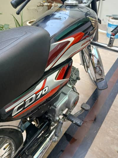 Honda CD70 2025-Just like new excellent condition - city used only-