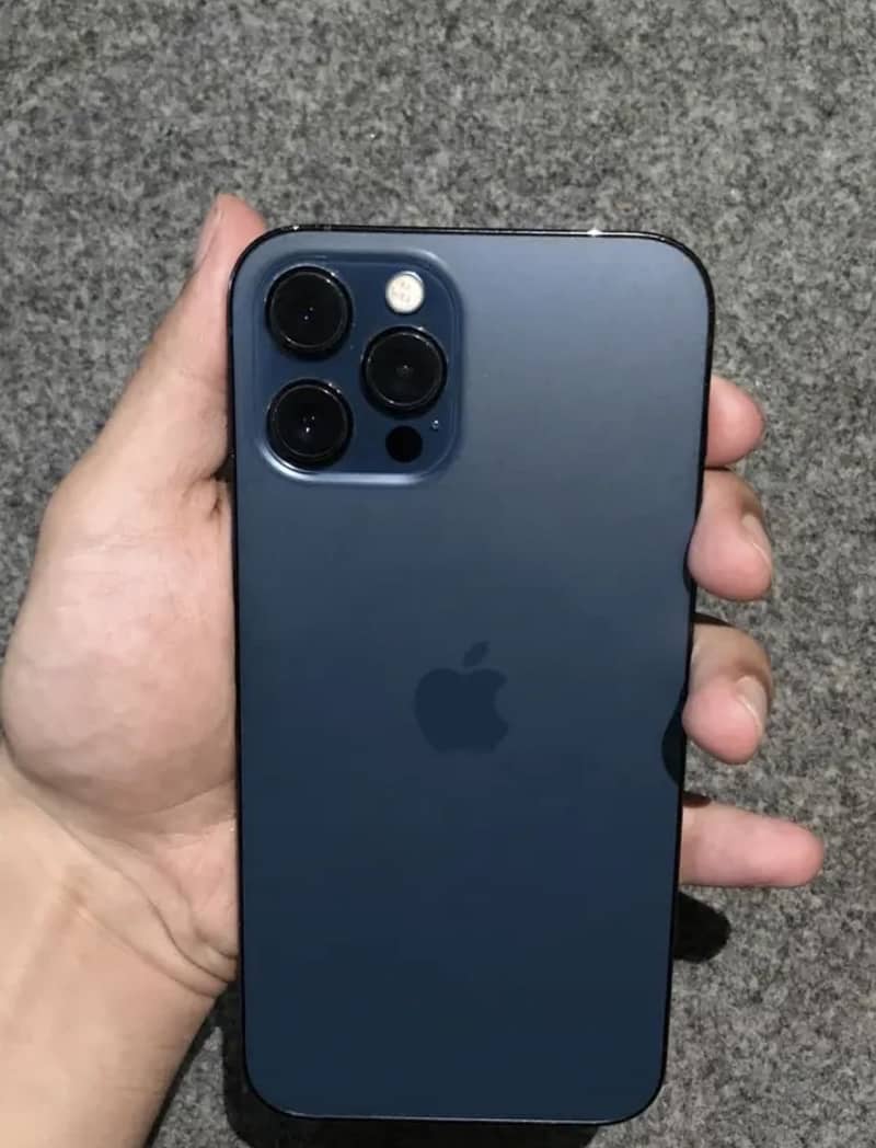 Apple iPhone 12 Pro Max 2