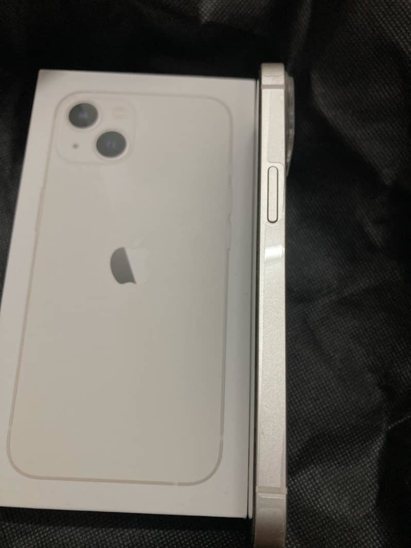 Apple iPhone 13 1