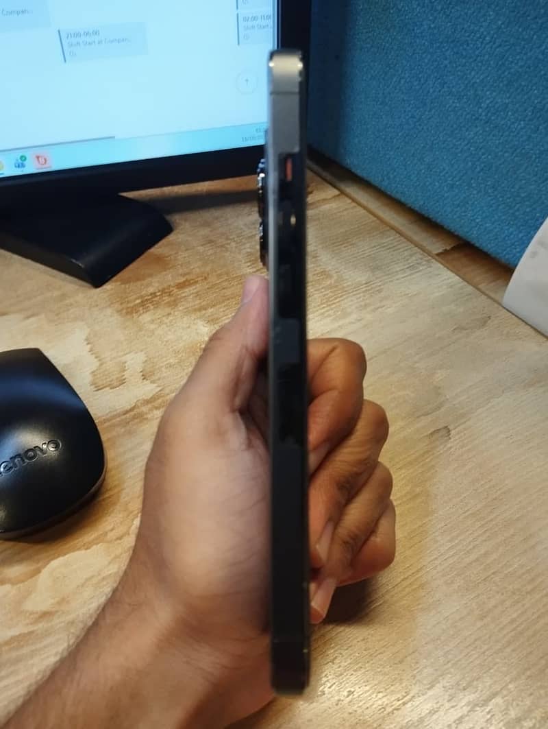 Apple iPhone 13 Pro 3