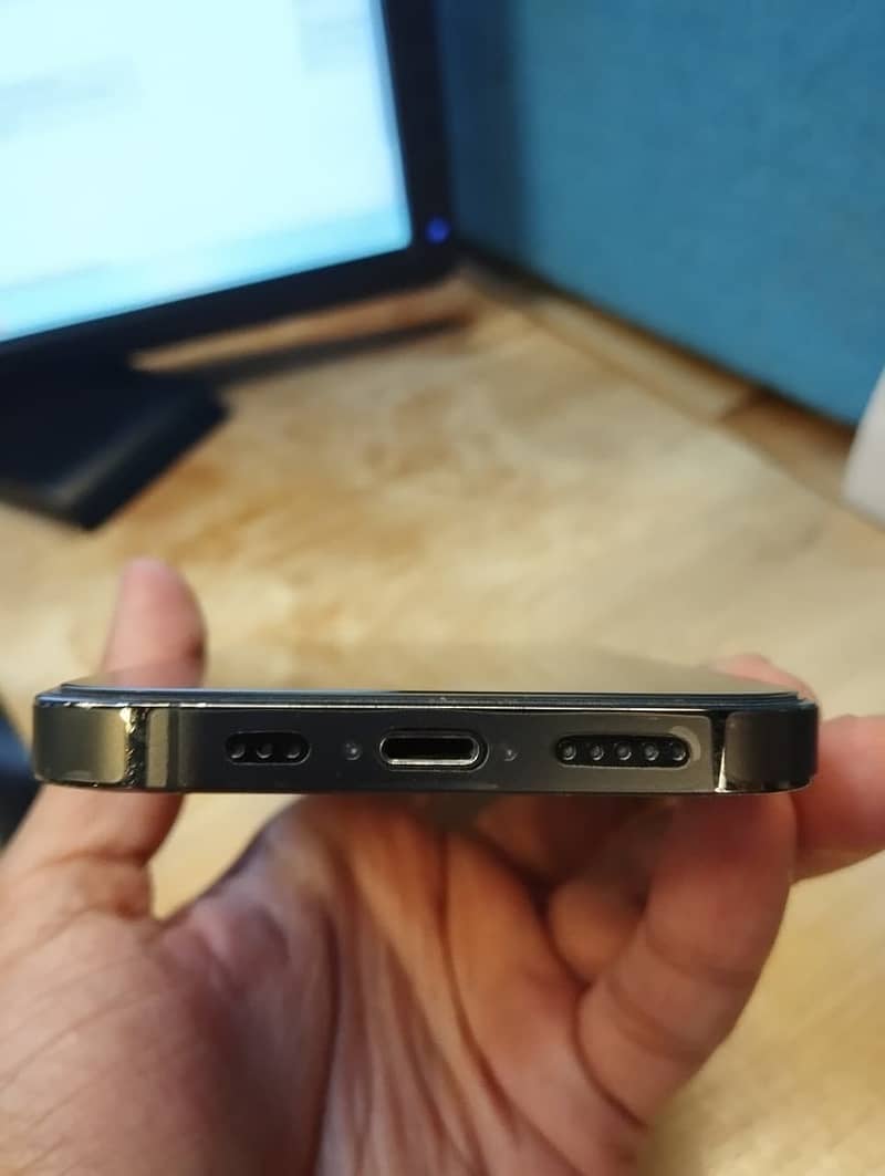 Apple iPhone 13 Pro 6